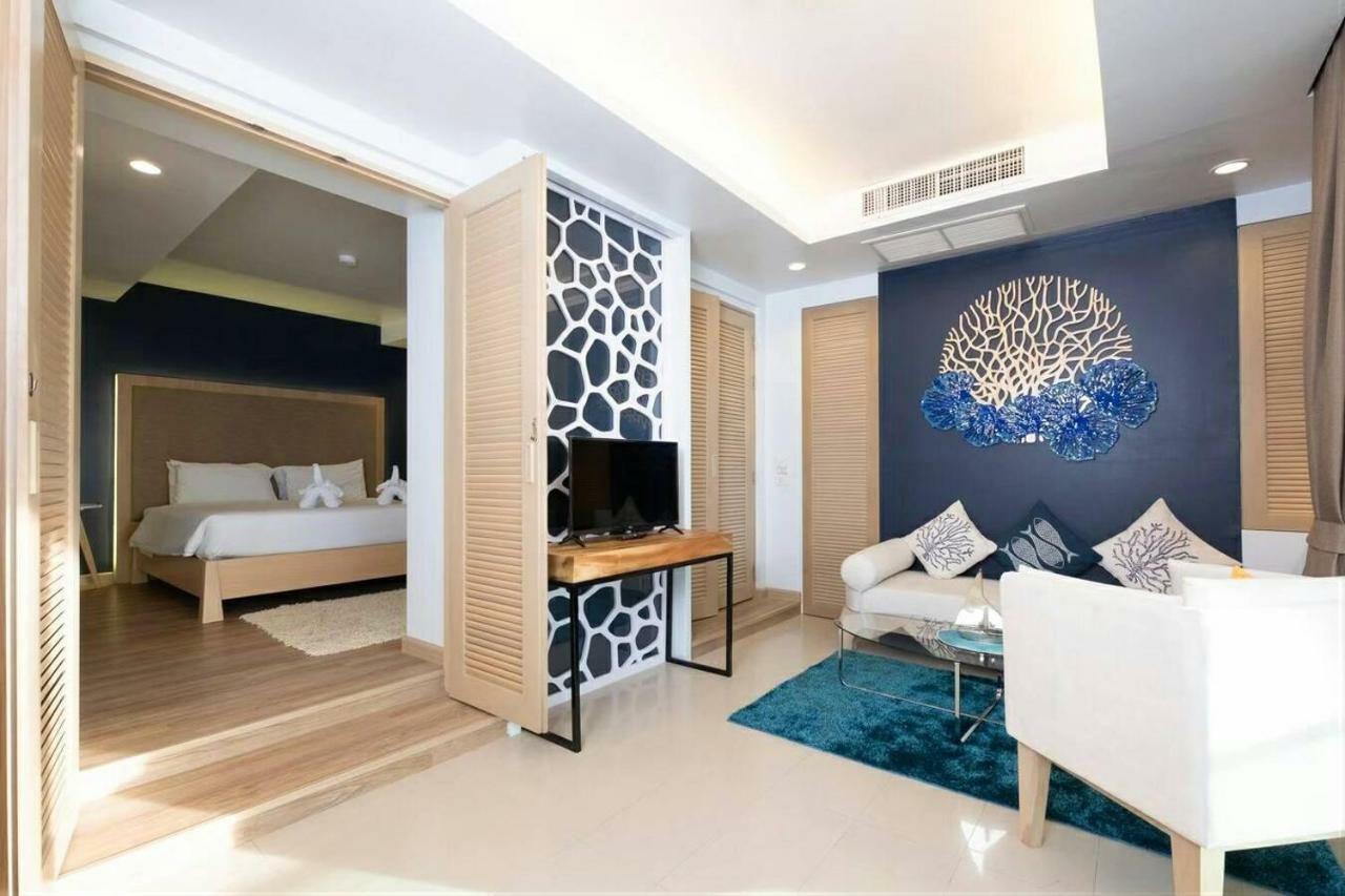 The Royal Palm Beach Front Patong Exterior foto